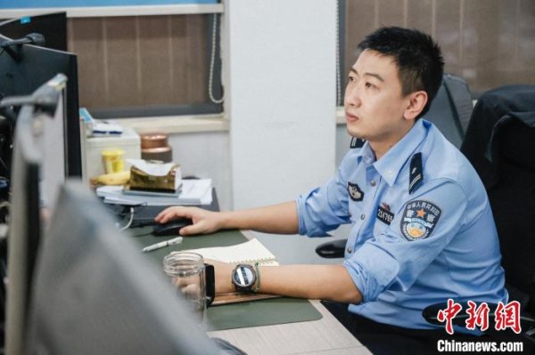 翻乐股 南京警方成功破获“黑客黄牛”抢号案